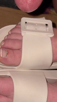 Feetlover crot di kaki