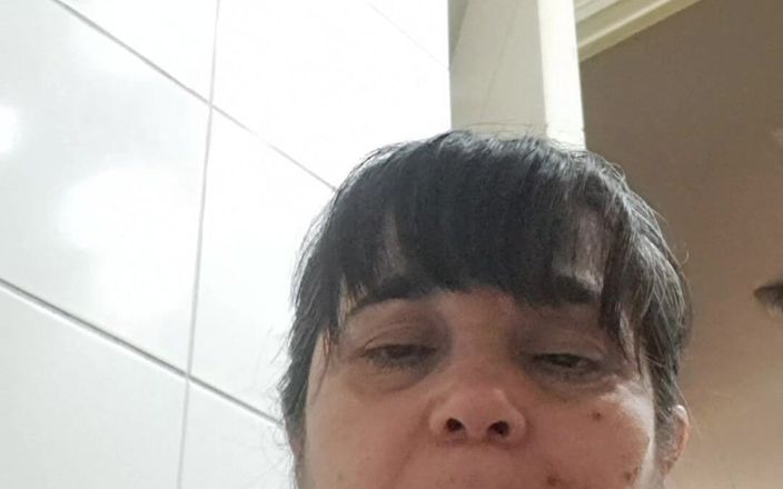 Mommy big hairy pussy: Mammy - estilo chupando pau