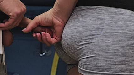 CoupleForFun2023: Téměř viděno, když ona hladí jeho ptáka v autobuse