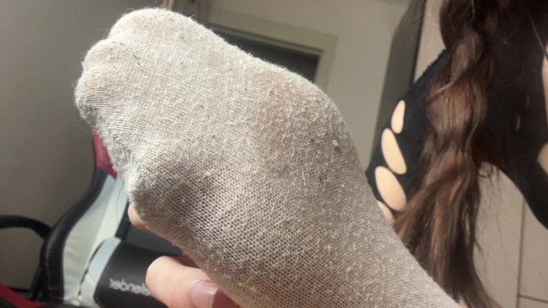 Skinny_lady69: Śmierdzące niechlujne skarpetki stopy