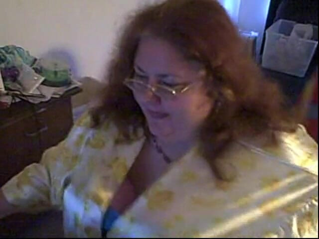 BBW nurse Vicki adventures with friends: Cam show de moi en train de jouer avec des...