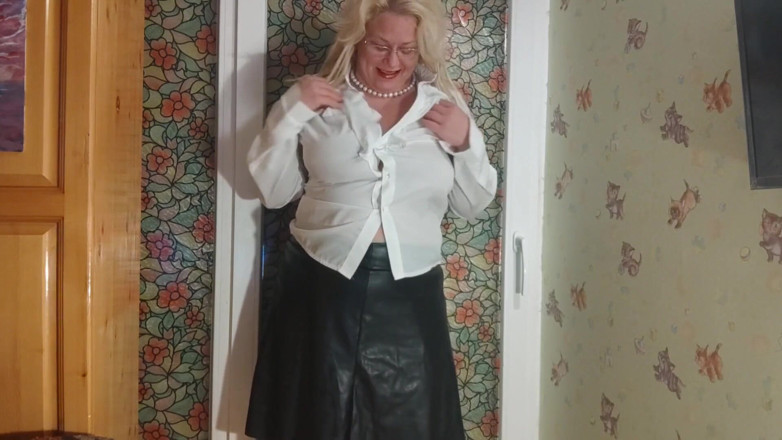 Putarankahotmilf: Profesoară sexy joi și spermă în Coundtown