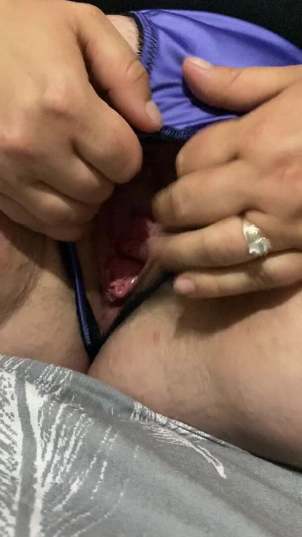 Mia Willis: Playing and fingering my wet pussy