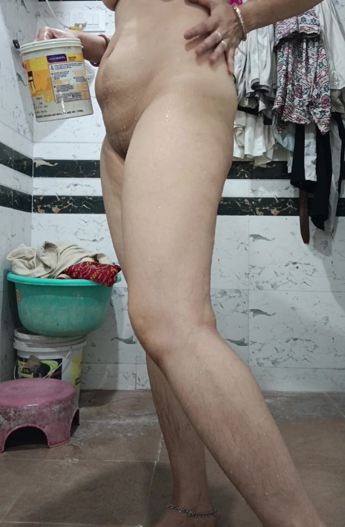 Priyahot77: Priya Bhabi Big Pusssy Show