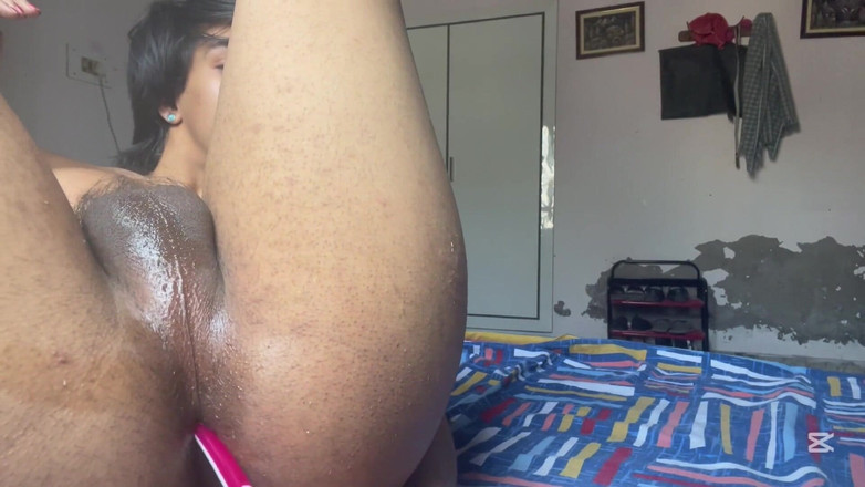 FancyShower324: 歯ブラシでアナルをするおてんば娘