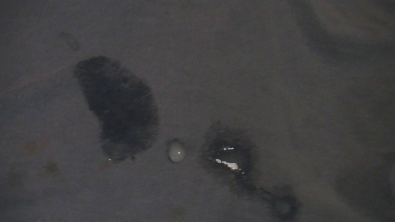 Mark Hannes: Naken puckel säng onani