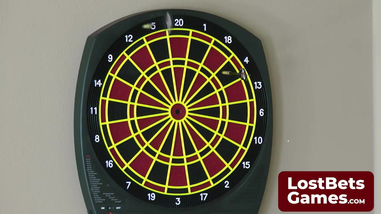 Lost Bets Games: Star's oerfarenhet med en strap-on gör spelet spännande