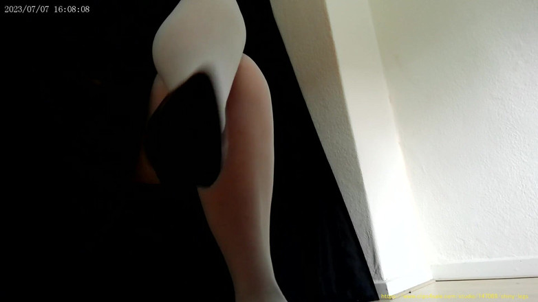 MisS Angel: Tapping sec saya kasut tumit hitam seksi dalam pantyhose 2