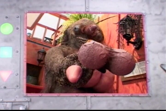 Vintage Life: Hot Ebony Slut Fucks Alien and His Friend
