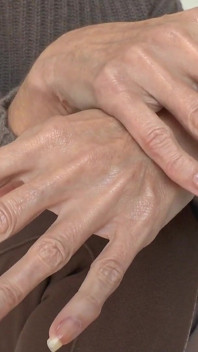 Natural Long Fingernails, Middle Finger, and Finger Snapping, JOI, Lady Victoria Valente