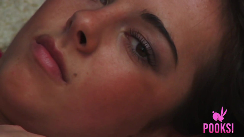 Pooksi: Pervy teen Sofia K strokes her young tits