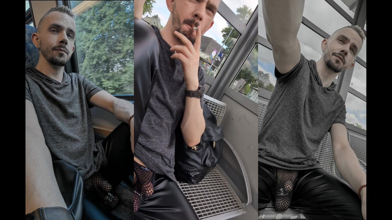 kinkygaynudist: Immersi in Una Strana Città - La Mia Passeggiata Urbana (perizoma) Cattiva