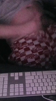 Tachinare cu masturbare de noapte la computerul meu cu camera web pornită și noaptea gata de acțiune
