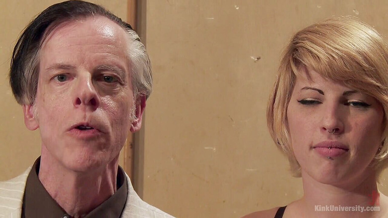 Kink University: Секс з вставлятими