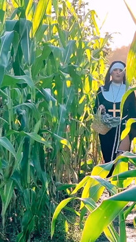 Nunna Kylie's Fun in the Corn