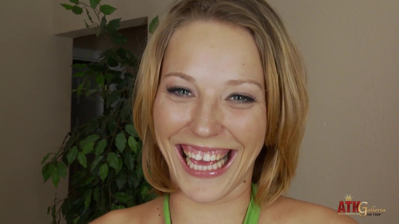 ATKIngdom Fans: Masturbation and fingering for sexy blonde
