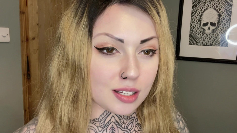 Miss Valentina: 私の家の奴隷になれ