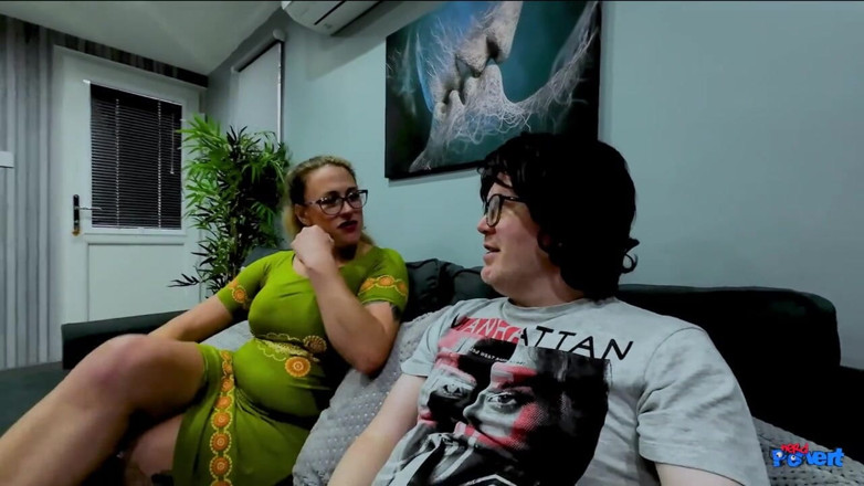Nerd Pervert: Lola Rae - Double Bubble