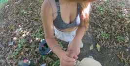 Victoria Smith TV: Минет в парке в видео от первого лица