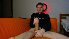 Morflot24: L’éruption de bite à minuit d’un twink s’amuse