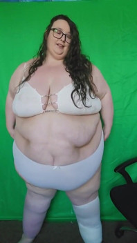 SSBBW bogini białe majtki przymierzać