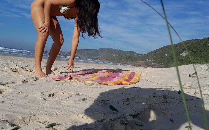 Couplebeach1: Pareja caliente en la playa pública