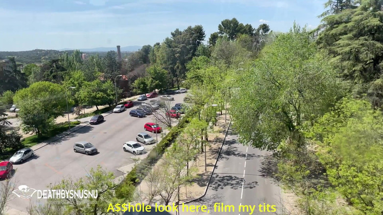 Pamsnusnu: マドリードのカントリーハウスでケーブルカーに乗る、胸のいい美女がフェラチオで締めくくられる