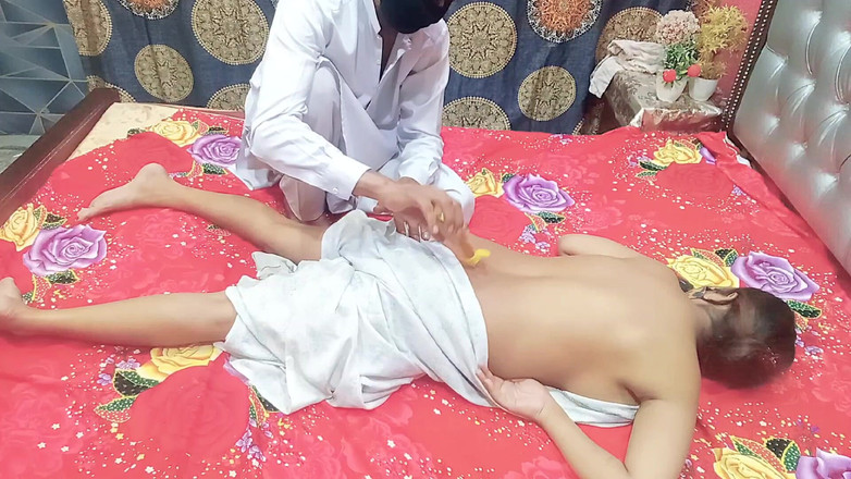 MehwishButt: Tante seksi india dipijat sama tukang pijat untuk pijat, dan...