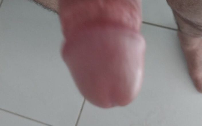 MK porn studio: लड़का बड़ा लंड दिखा रहा है