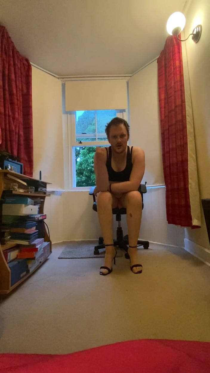 Ava Maxwell: Instrução de em meias bronzeadas 