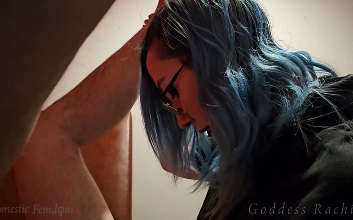 Domestic femdom: Pegged Trojka od Emo Soused