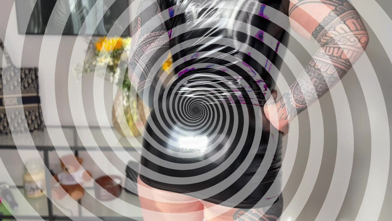 Miss Valentina: Спокушений на зачаїння підкорення