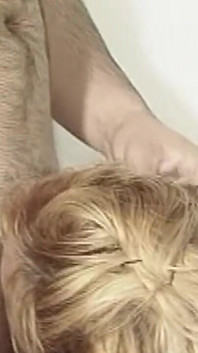 Loira madura milf devora pau grosso do garanhão peludo