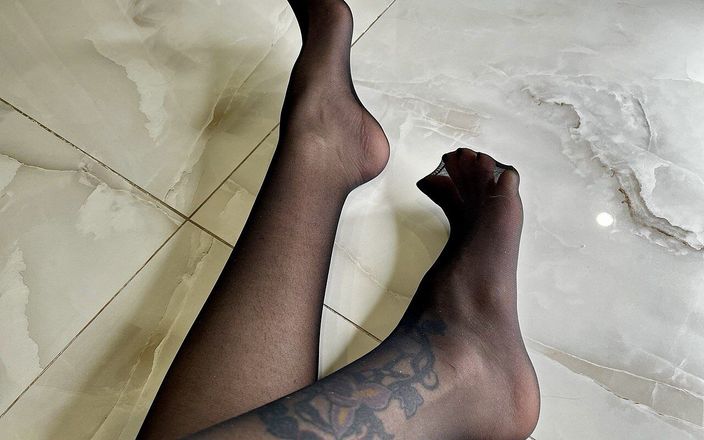 Julia domaina: Black Nylon Feet and Long Toes, Toes in Hose, Nylon...