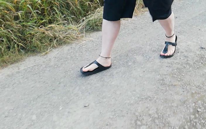 Carmen_Nylonjunge: Naturvandring i Birkenstock