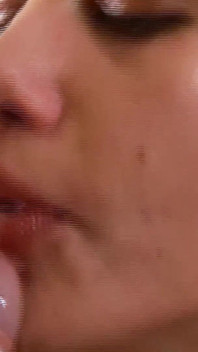 艾薇