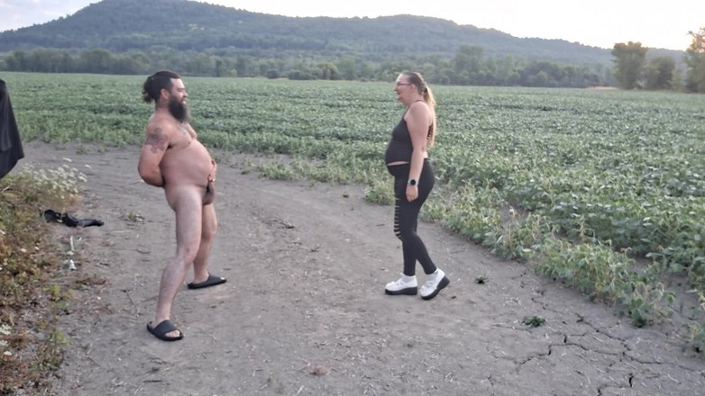 Miss jj chose: Depinde de tine să-l găsești (ballbusting)