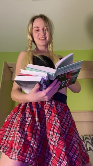 My bf cuckold: Student girl like masturbate at home dildo