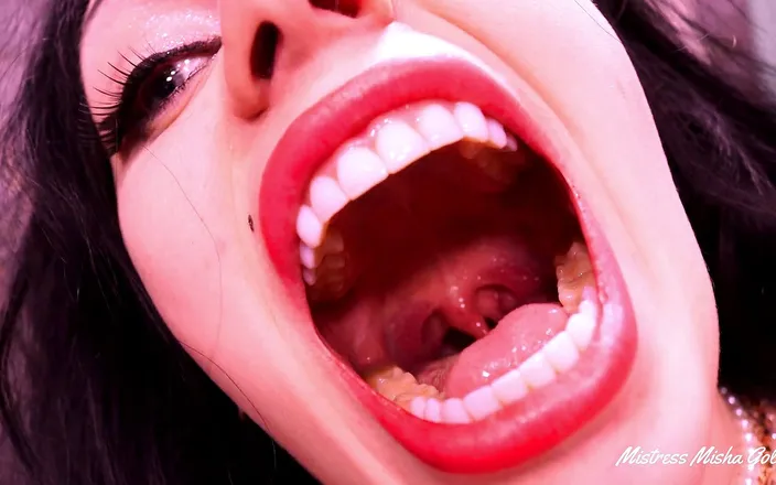 Goddess Misha Goldy: Ignorant giantess will catch you and eat