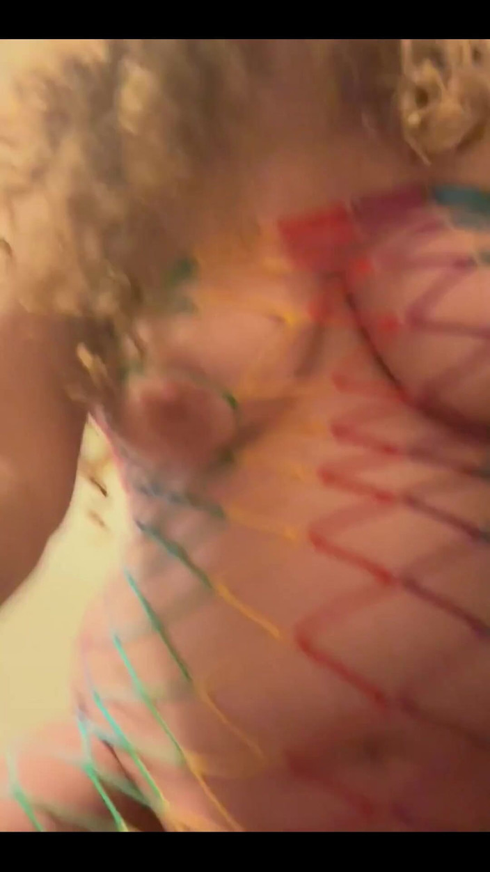 Honeyfleur: Honeyfleurluv, nympho sexy et excitée, devient coquine