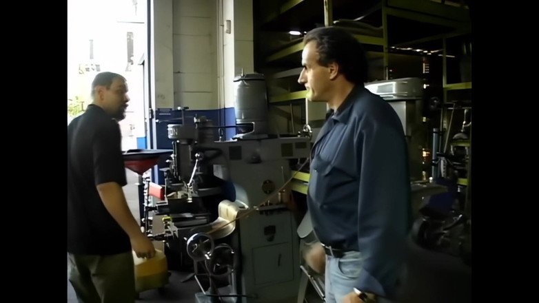 Blitzporn: Гейлі Янг: Прагне оргазму і жорстко трахається двома великими членами