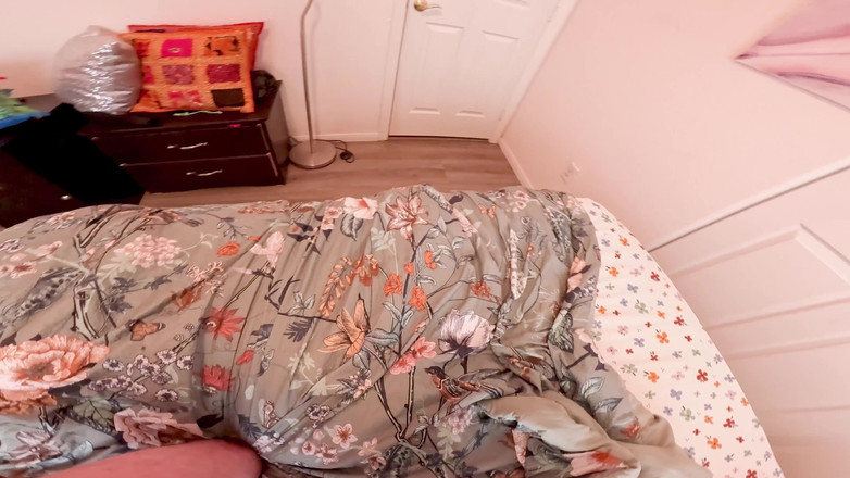 Erin Electra: 交易的妻子在两个洞中都接受它