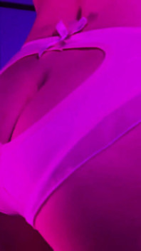 Trixie Fox - Booty Worship Video