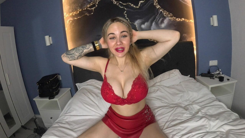 Queen_of_BDSM: Seni emicim olduğun için eğiteceğim!