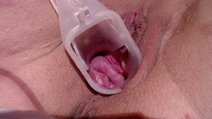 Putarankahotmilf: 1 hour of pussy play close up, cervix show and...