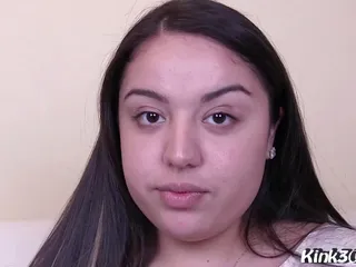 Veronica Skye shows off her face
