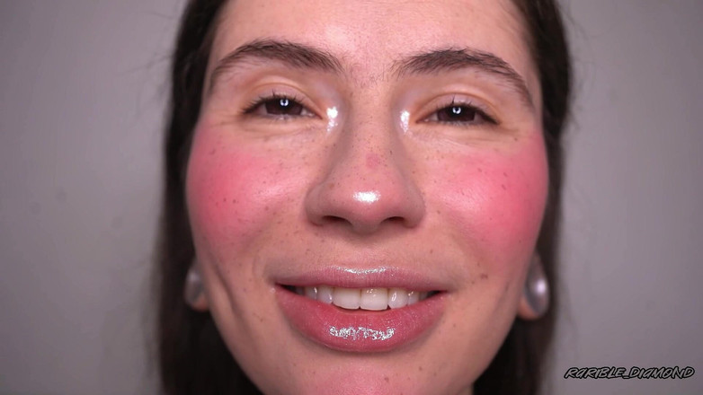 Rarible Diamond: Asmr è una brava ragazza