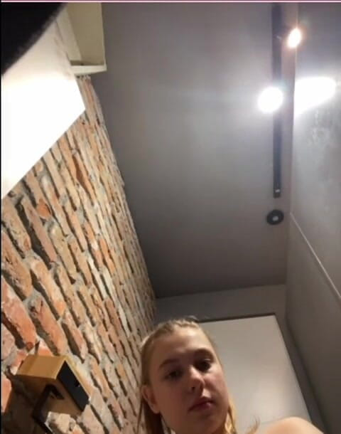 JuiceLussie: Podwójnie penetrujące z Big Cock i Cum