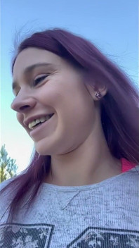 Envie De Se Faire Baiser En Extérieur Elle Retourne Un Randonneur