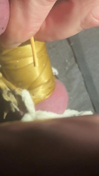 Diversão com cigarro da uretra